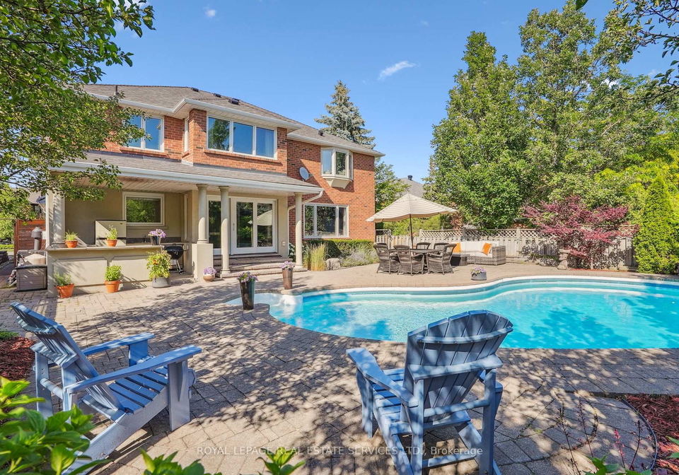 1360-deerwood-trail-oakville-ontario-w12944390