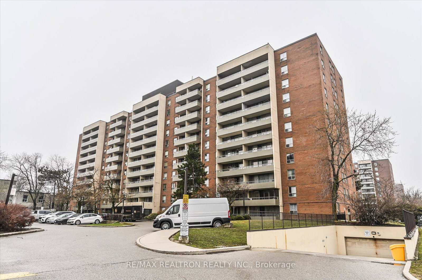 19-four-winds-drive-york-ontario-w12944478