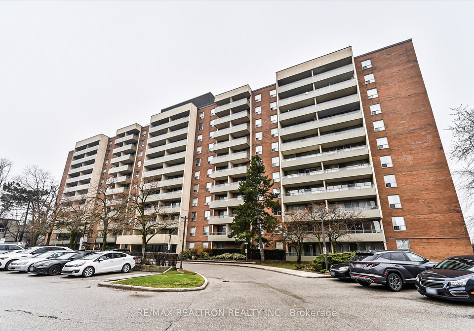 19-four-winds-drive-york-ontario-w12944478
