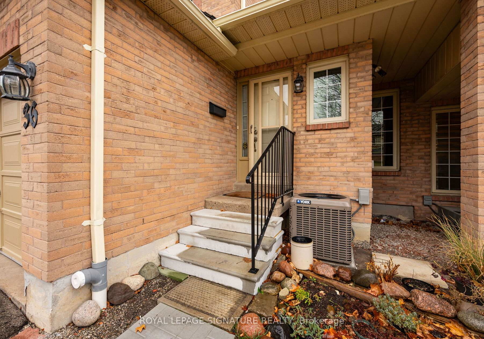 35-ceremonial-drive-mississauga-ontario-w12944518