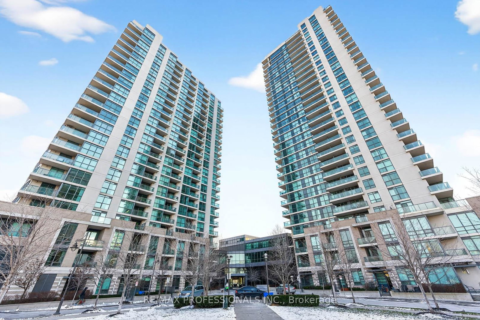 215-sherway-gardens-road-etobicoke-ontario-w12944582