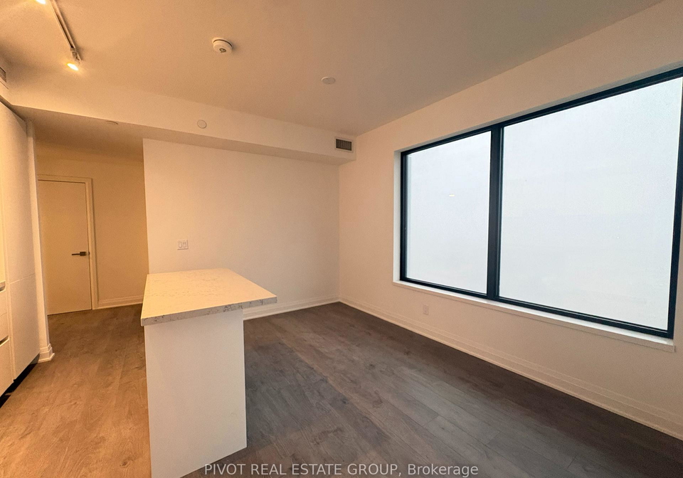 4015-the-exchange-mississauga-ontario-w12944848