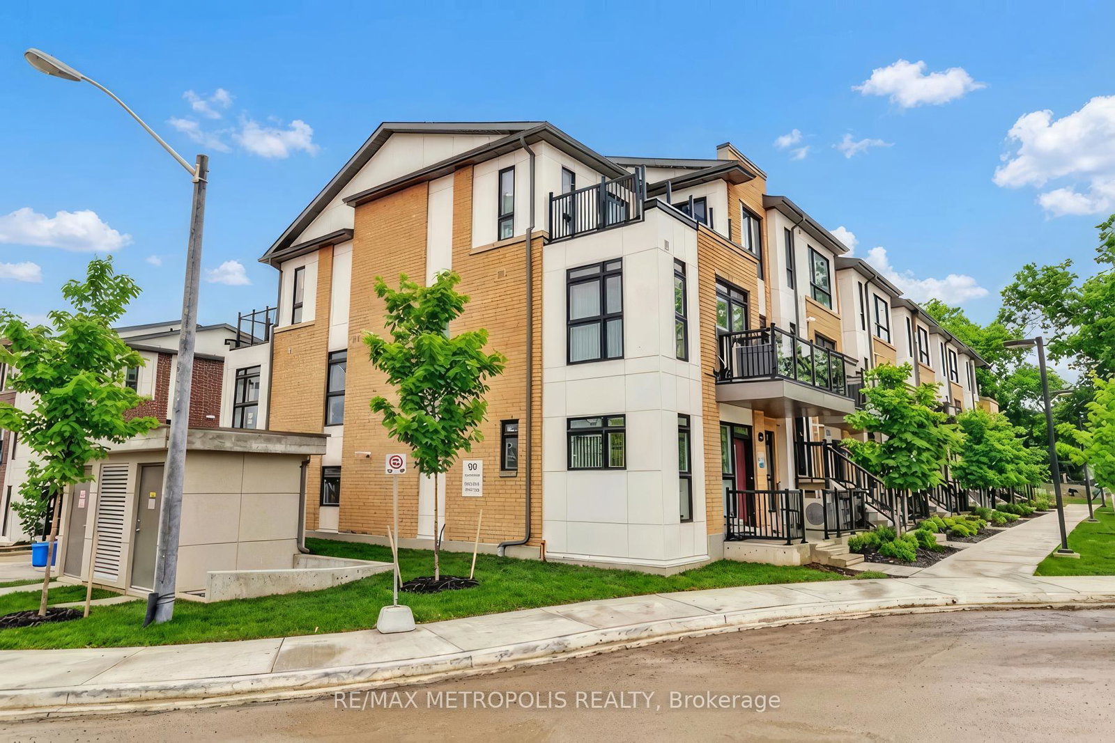 90-canon-jackson-drive-north-york-ontario-w12945304