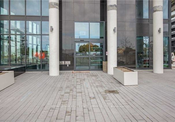 39-annie-craig-drive-etobicoke-ontario-w12945606