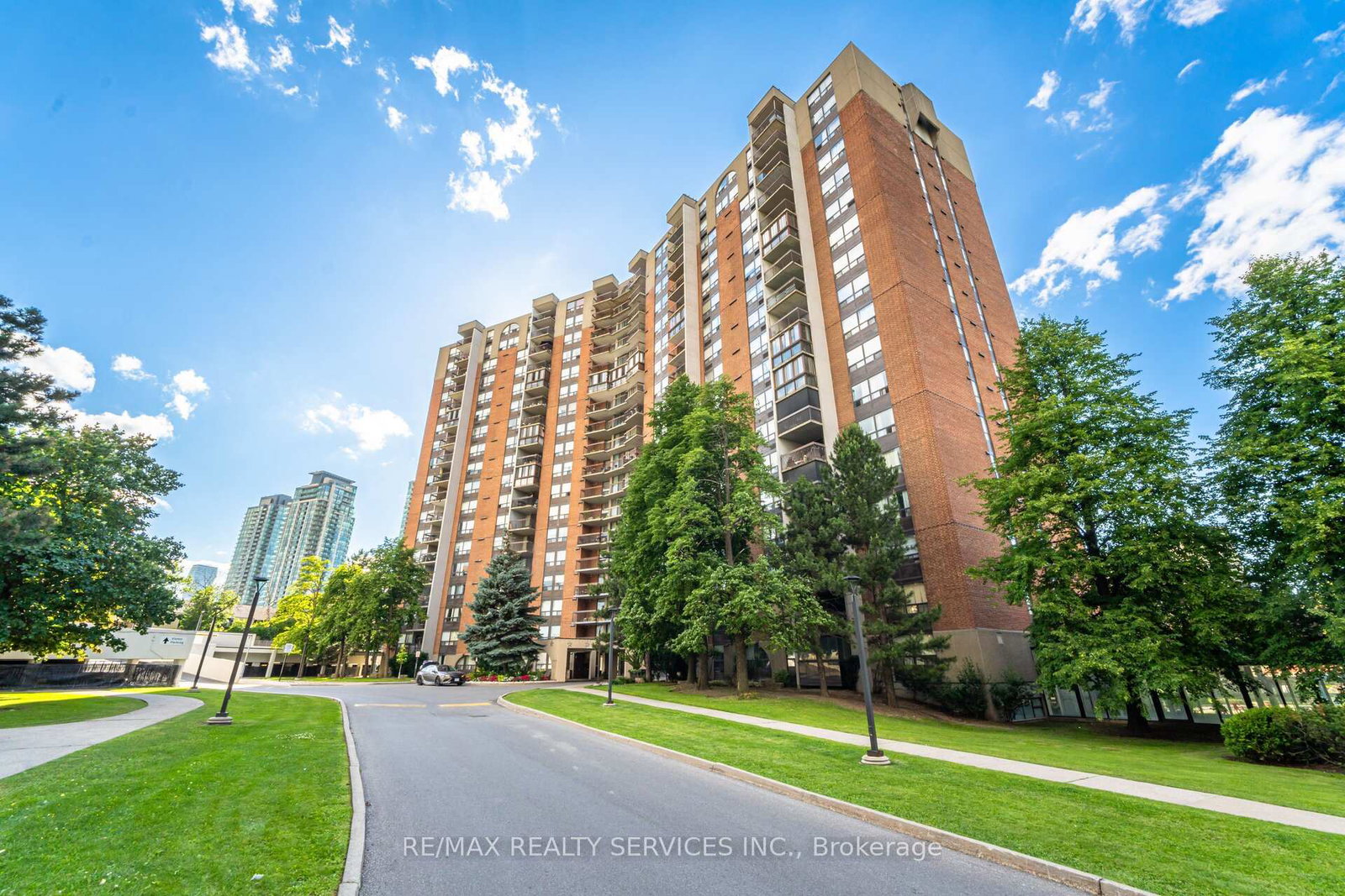 20-mississauga-valley-boulevard-valley-e-mississauga-ontario-w12945676