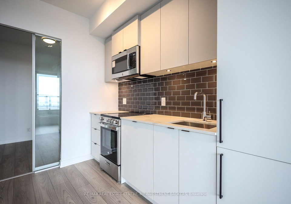 270-dufferin-street-toronto-ontario-w12945890