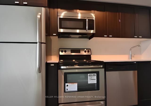 105-the-queensway-avenue-toronto-ontario-w12946078