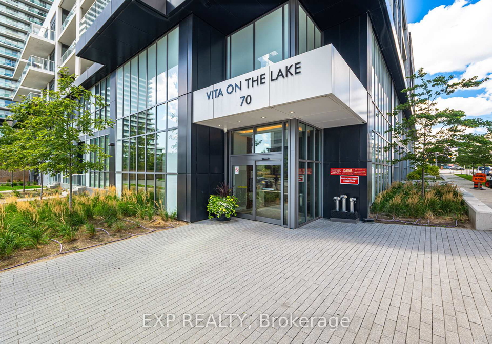 70-annie-craig-drive-etobicoke-ontario-w12946120