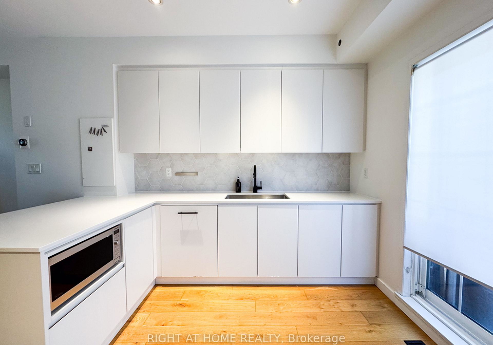 6-windermere-avenue-toronto-ontario-w12946290