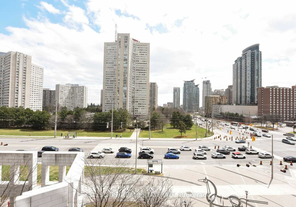 60-absolute-avenue-mississauga-ontario-w12946962