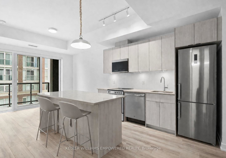 1660-bloor-street-w-toronto-ontario-w12946990