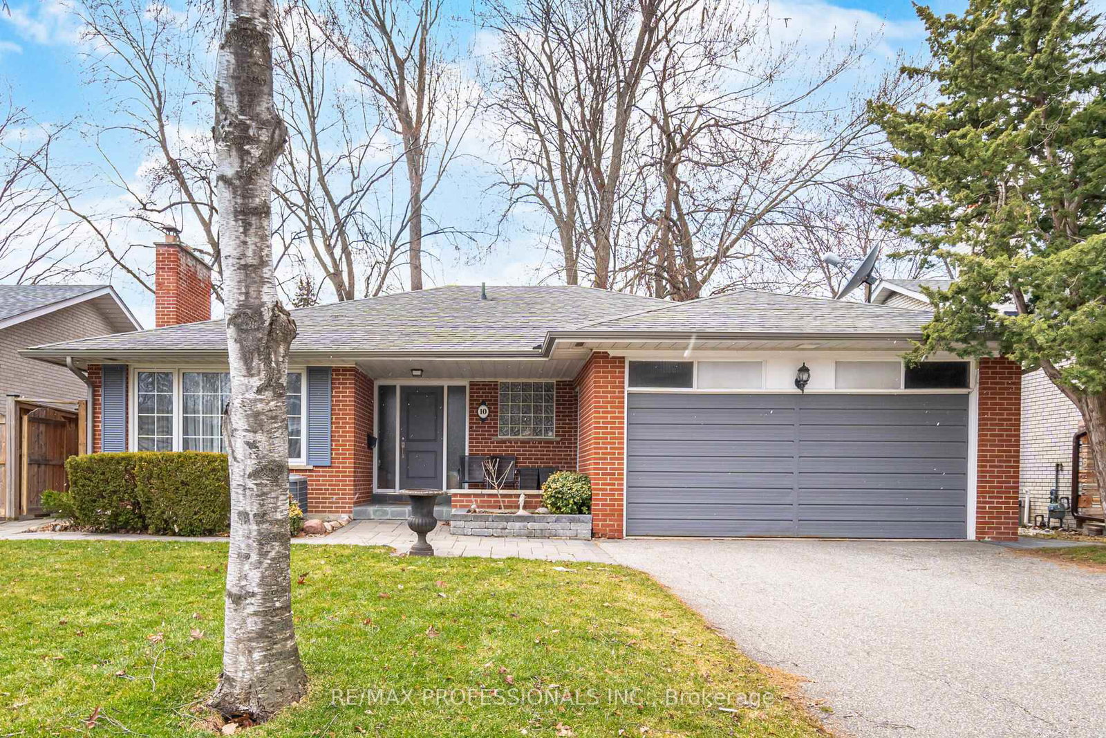 10-boxwood-road-etobicoke-ontario-w12947560