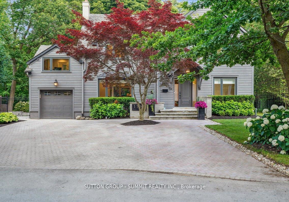 1100-cedar-grove-boulevard-oakville-ontario-w12947808