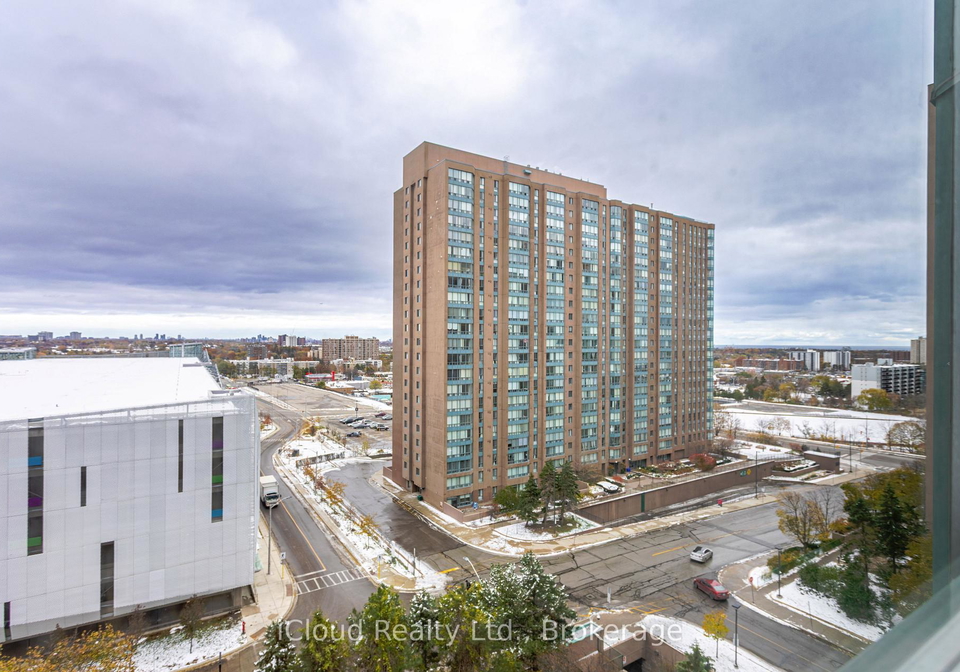 135-hillcrest-avenue-mississauga-ontario-w12948092