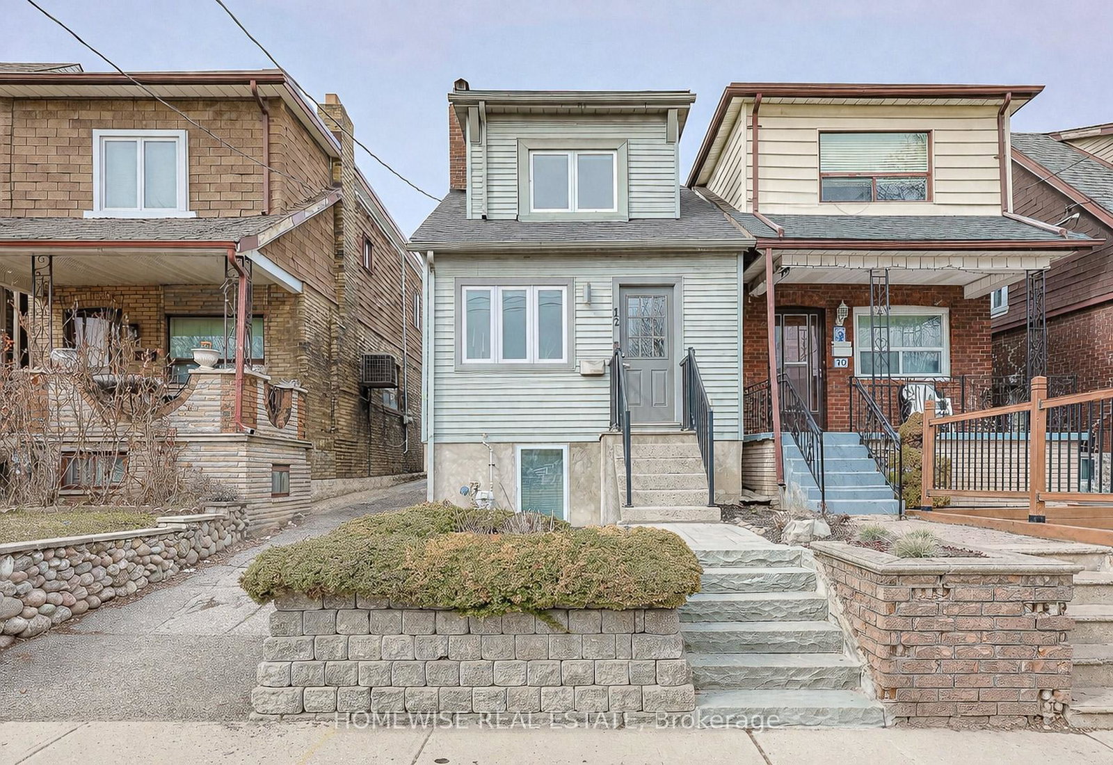 12-leeds-street-toronto-ontario-w12948118
