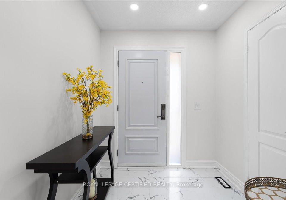 121-genesee-drive-oakville-ontario-w12948276