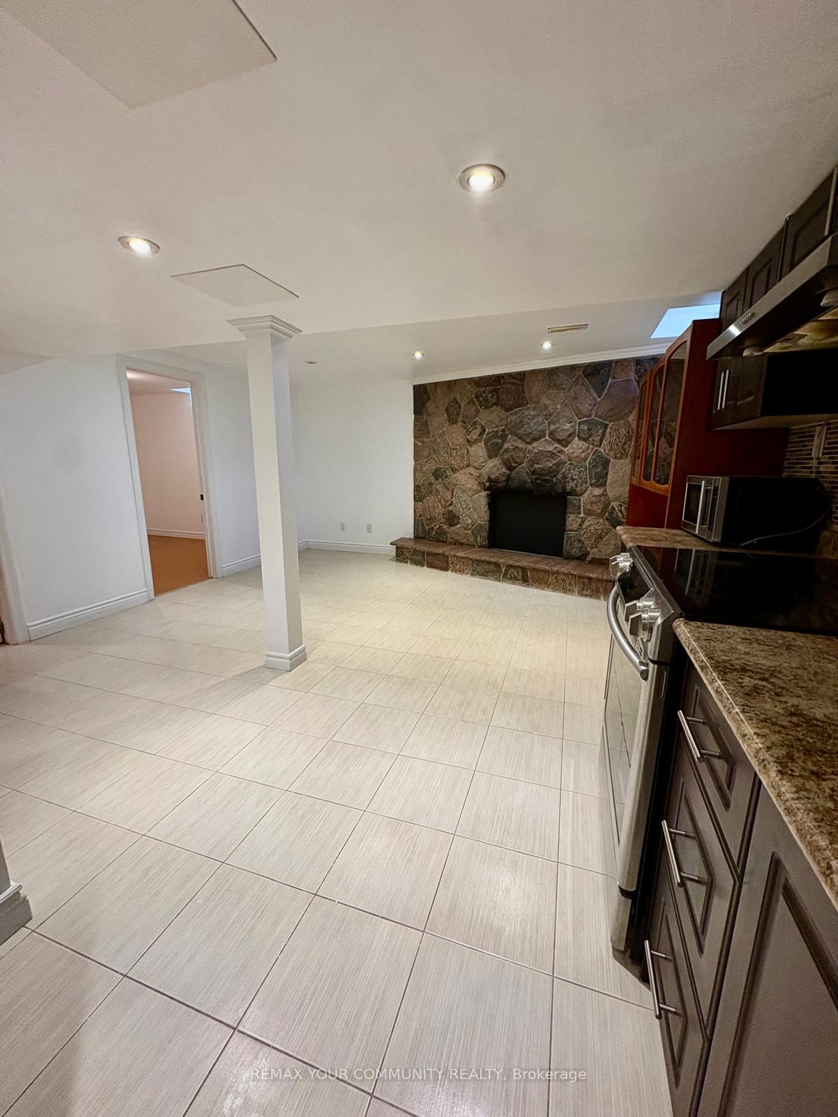 255-kristin-grove-mississauga-ontario-w12948280