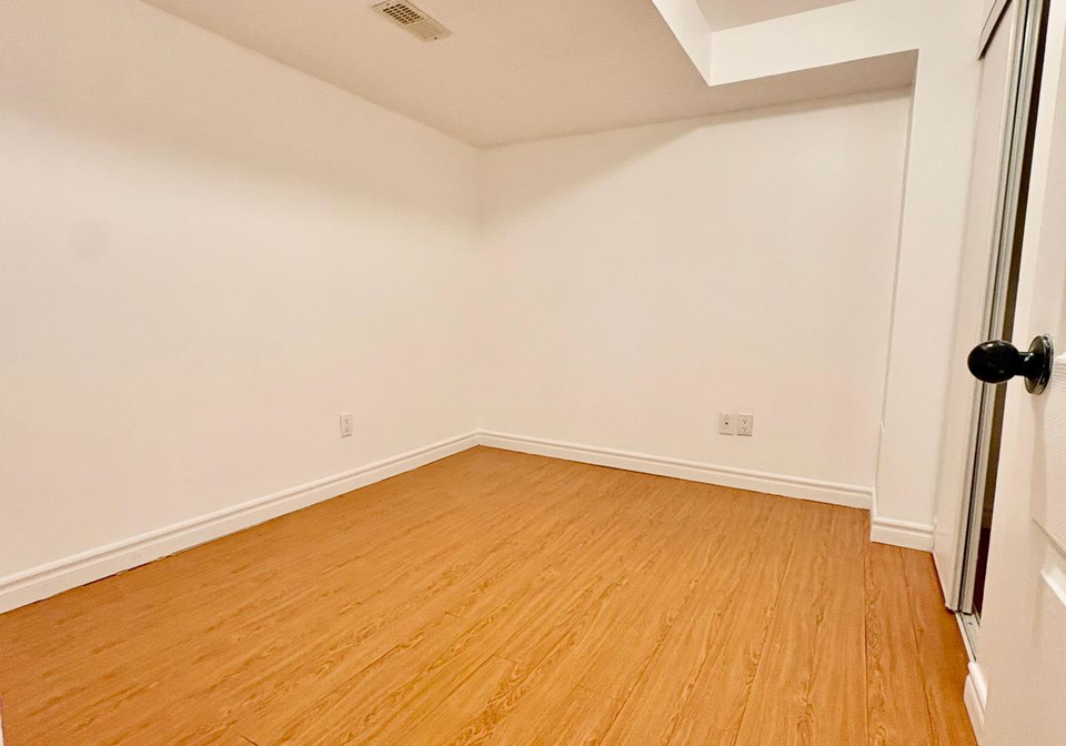 255-kristin-grove-mississauga-ontario-w12948280