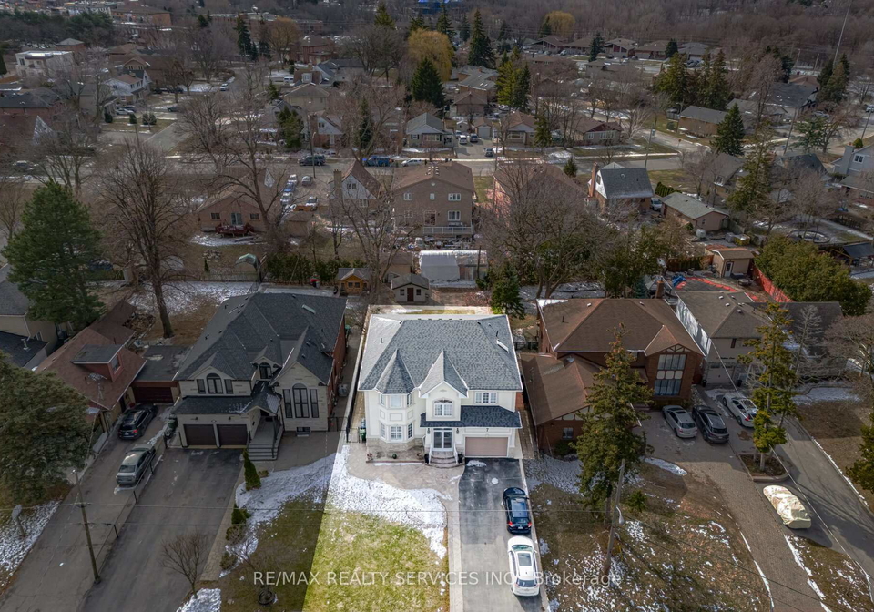 7-waltham-drive-etobicoke-ontario-w12948460