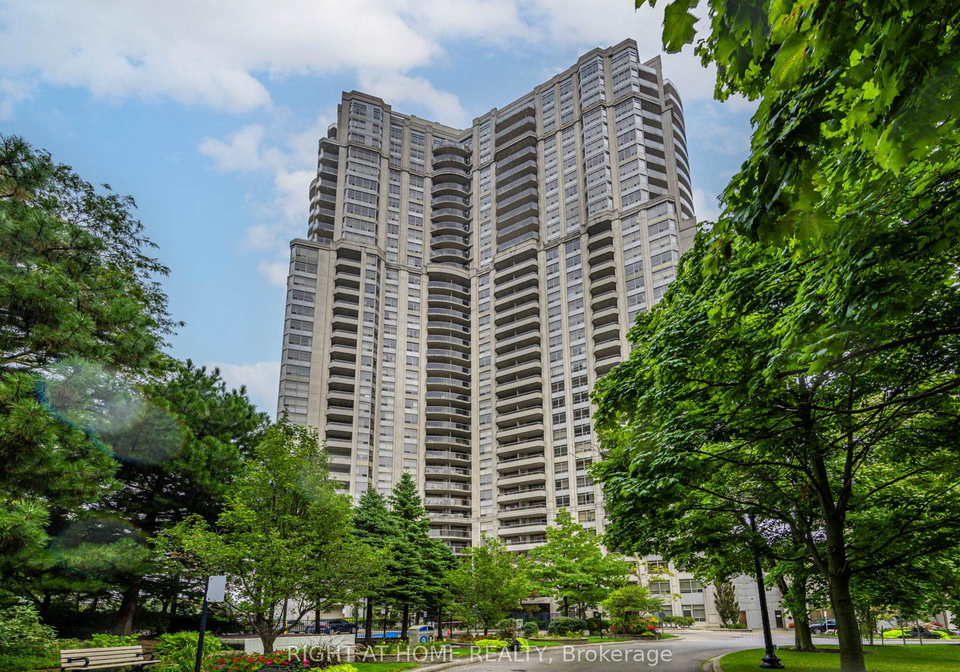 35-kingsbridge-garden-circle-mississauga-ontario-w12948578