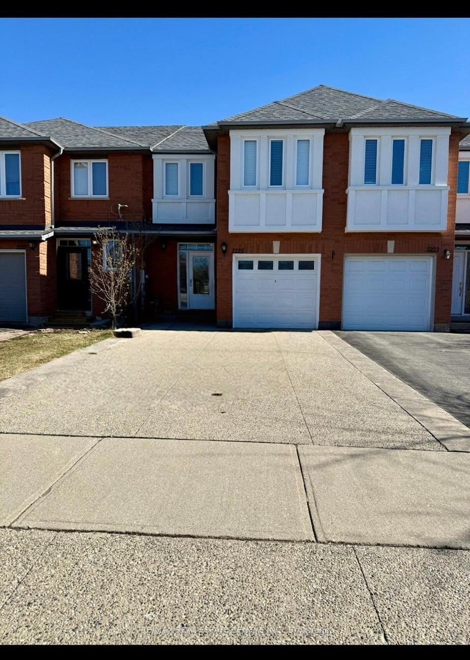 2225-dale-ridge-drive-oakville-ontario-w12948734