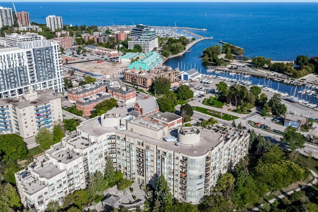 2511-lakeshore-road-w-oakville-ontario-w12948804