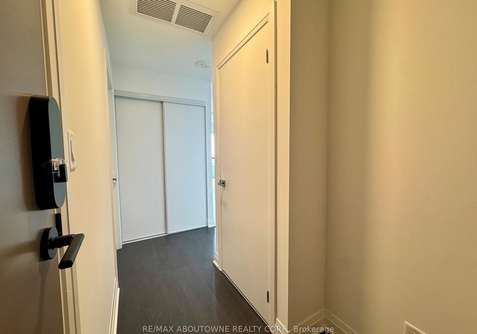 4015-the-exchange-mississauga-ontario-w12948868