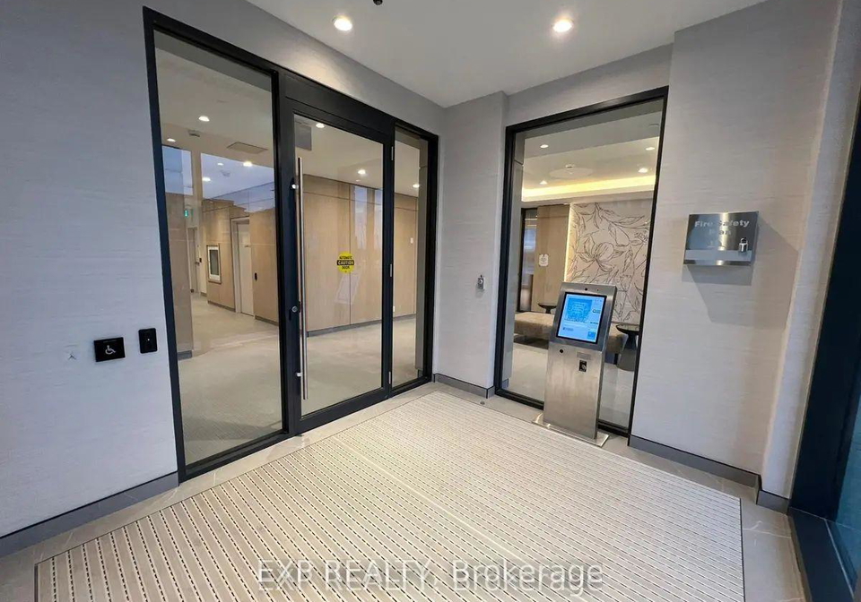 215-veterans-drive-brampton-ontario-w12949062