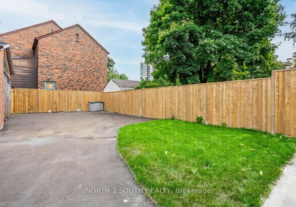 9-glenvalley-drive-north-york-ontario-w12949560