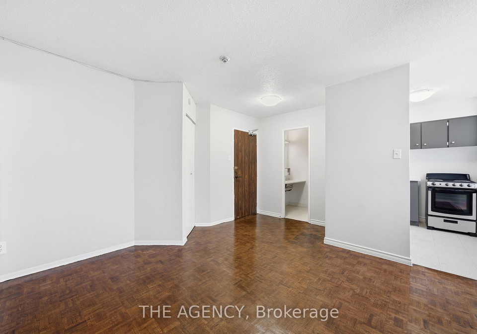 2360-dundas-street-w-toronto-ontario-w12950038