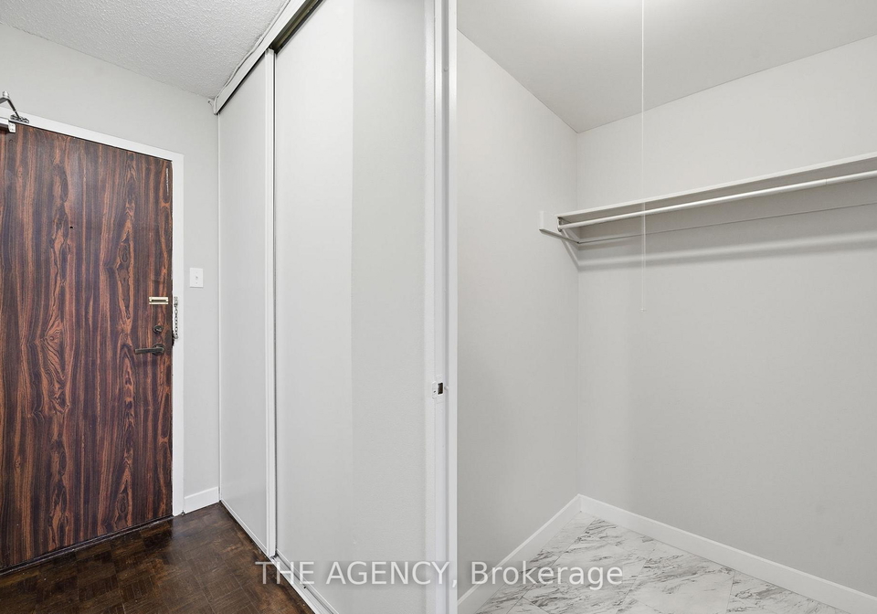 2360-dundas-street-w-toronto-ontario-w12950070