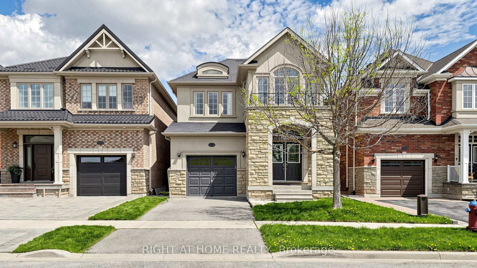 2379-quetico-crescent-oakville-ontario-w12950224