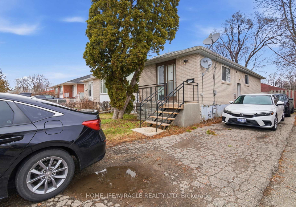 21-albion-crescent-brampton-ontario-w12950250