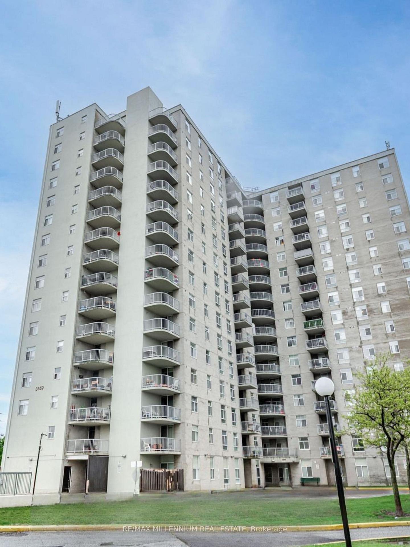 3559-eglinton-avenue-north-york-ontario-w12950316