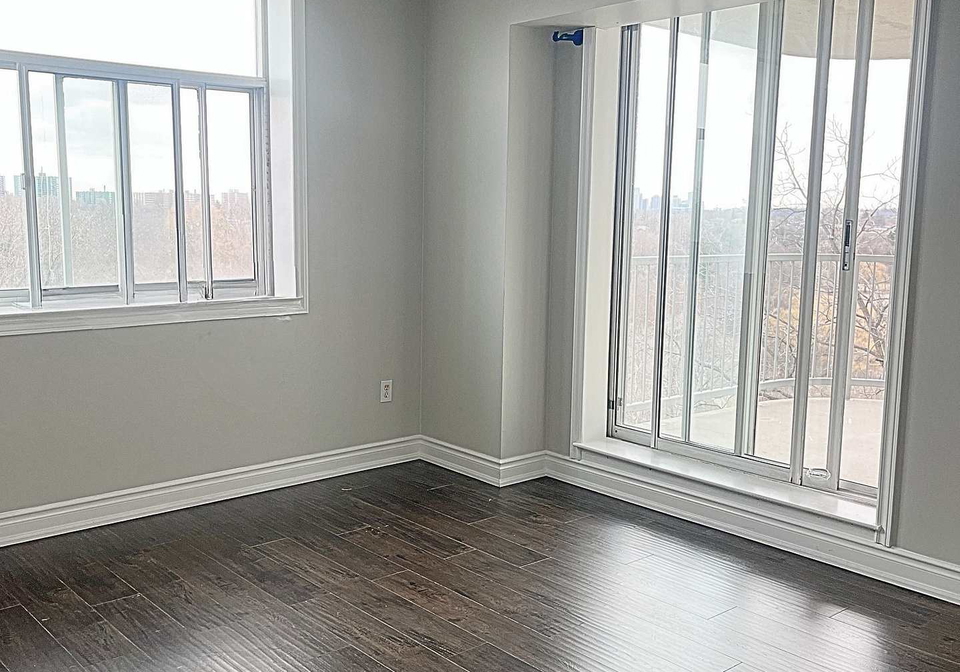 3559-eglinton-avenue-north-york-ontario-w12950316