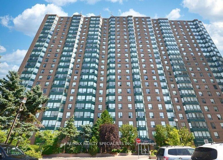 135-hillcrest-avenue-mississauga-ontario-w12950564
