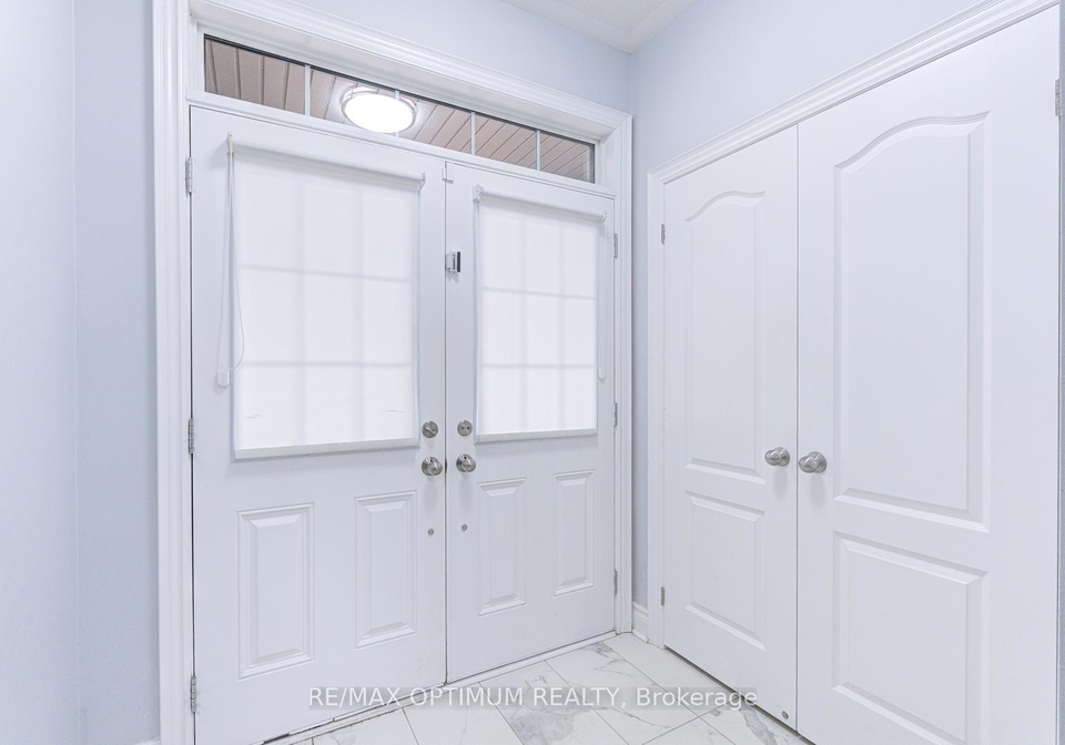 35-andretti-crescent-brampton-ontario-w12950574