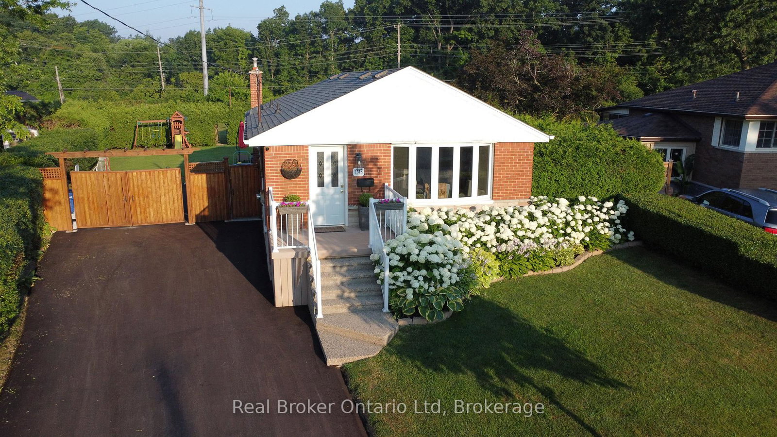 1518-fisher-avenue-burlington-ontario-w12950678
