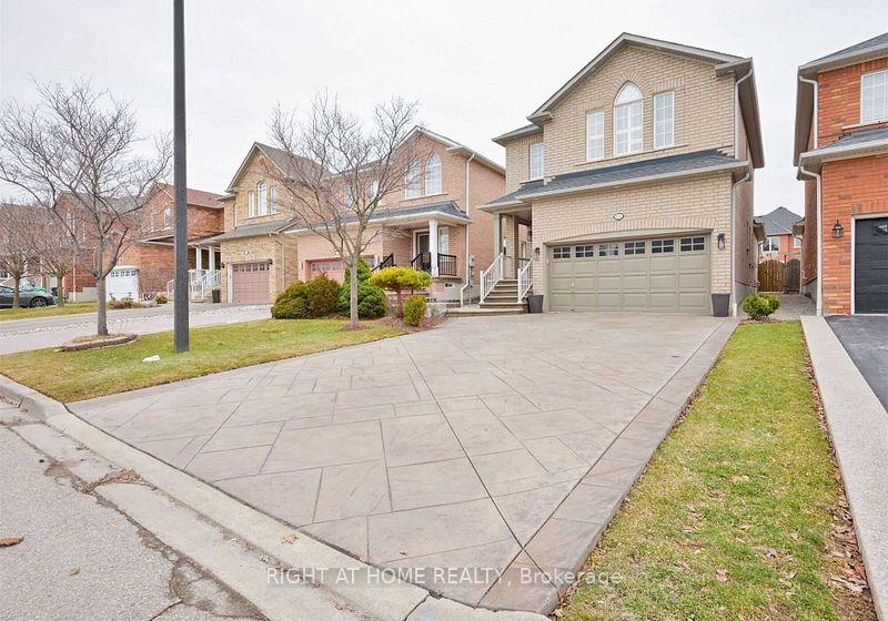 814-brass-winds-place-mississauga-ontario-w12950684