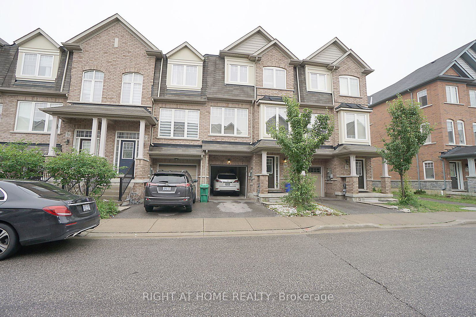 15-magdalene-crescent-brampton-ontario-w12950706