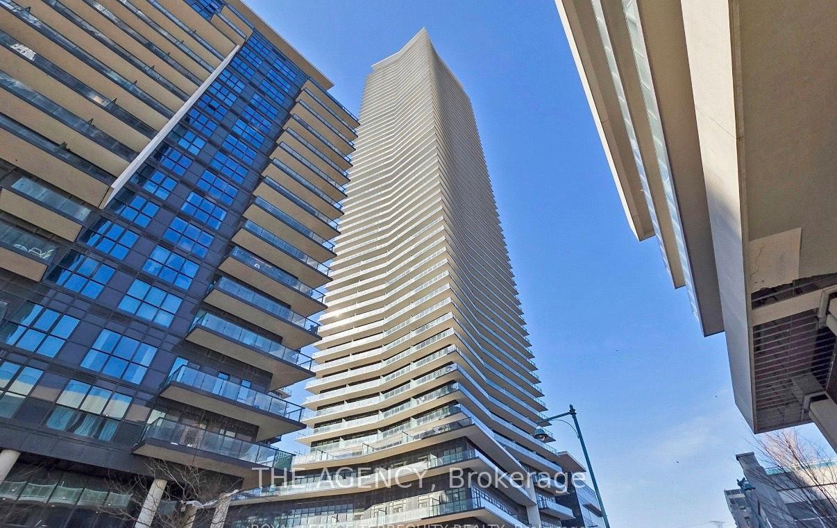 38-annie-craig-drive-etobicoke-ontario-w12950754