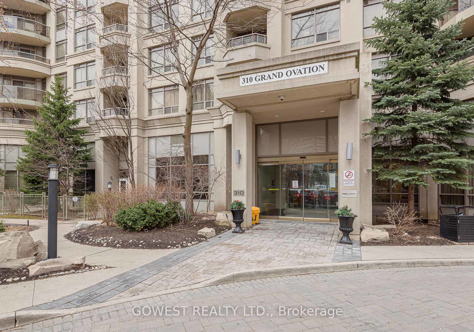 310-burnhamthorpe-road-w-mississauga-ontario-w12950842