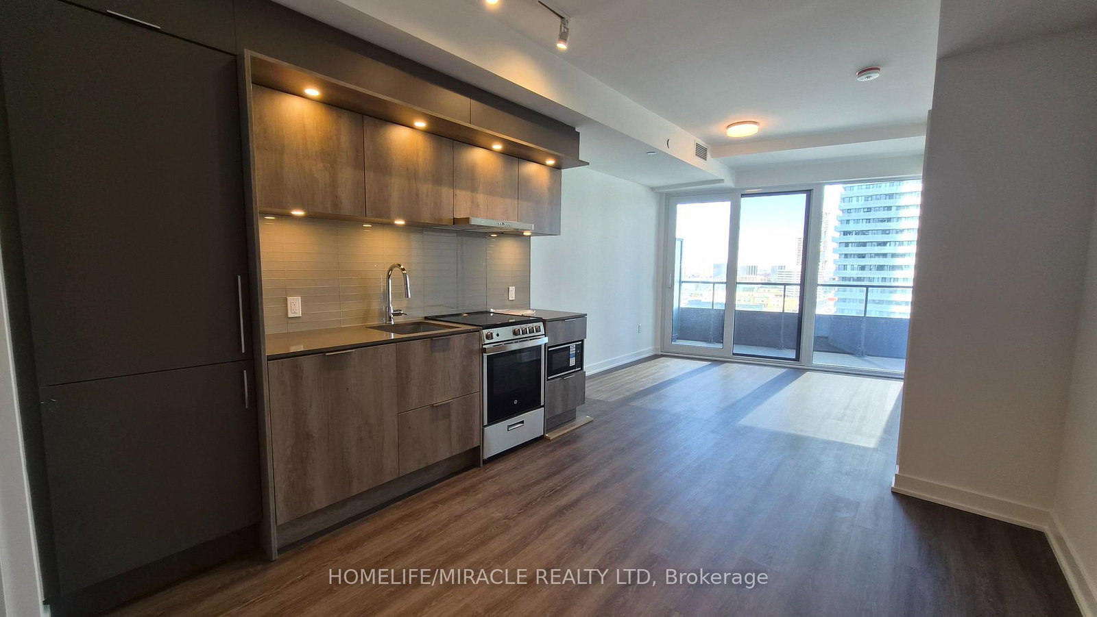 448-burnhamthorpe-road-w-mississauga-ontario-w12950888