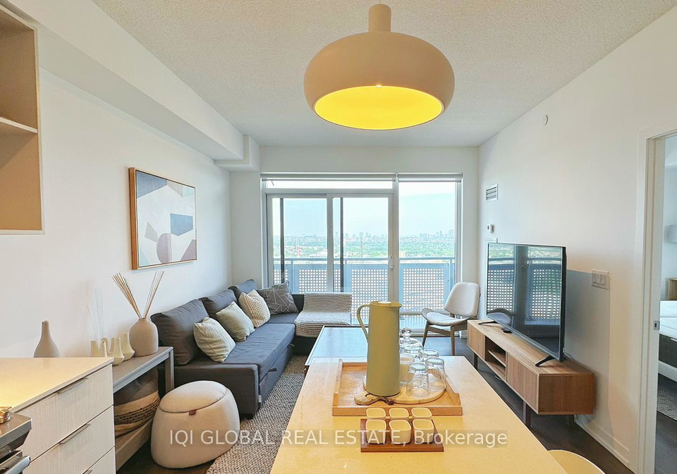 2520-eglinton-avenue-w-mississauga-ontario-w12950944