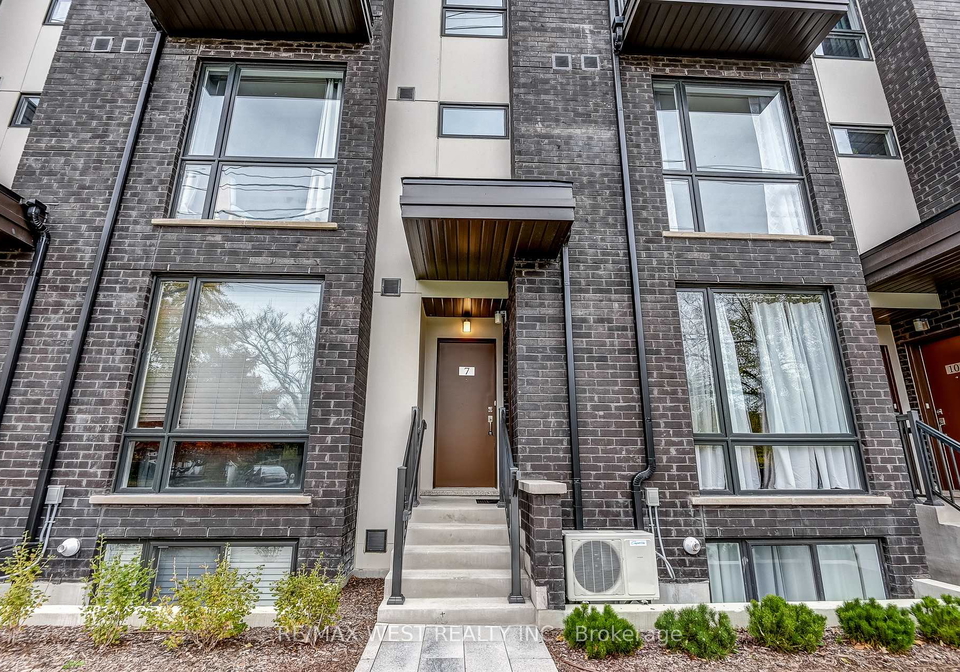 24-fieldway-road-etobicoke-ontario-w12951102