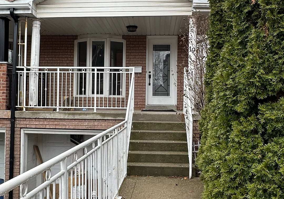 19-church-street-north-york-ontario-w12951546