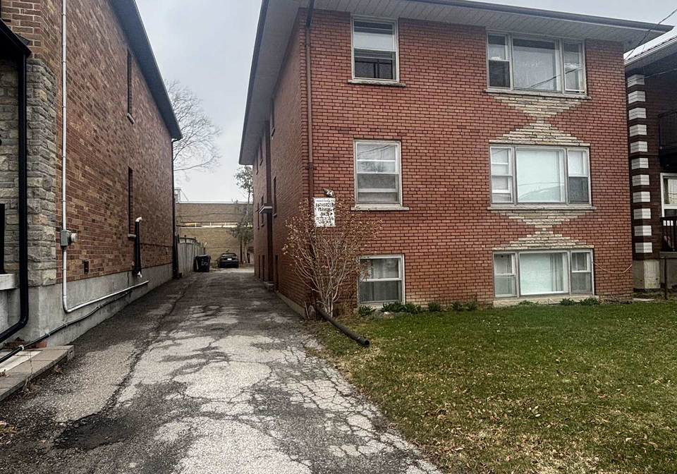 24-vanevery-street-etobicoke-ontario-w12951610