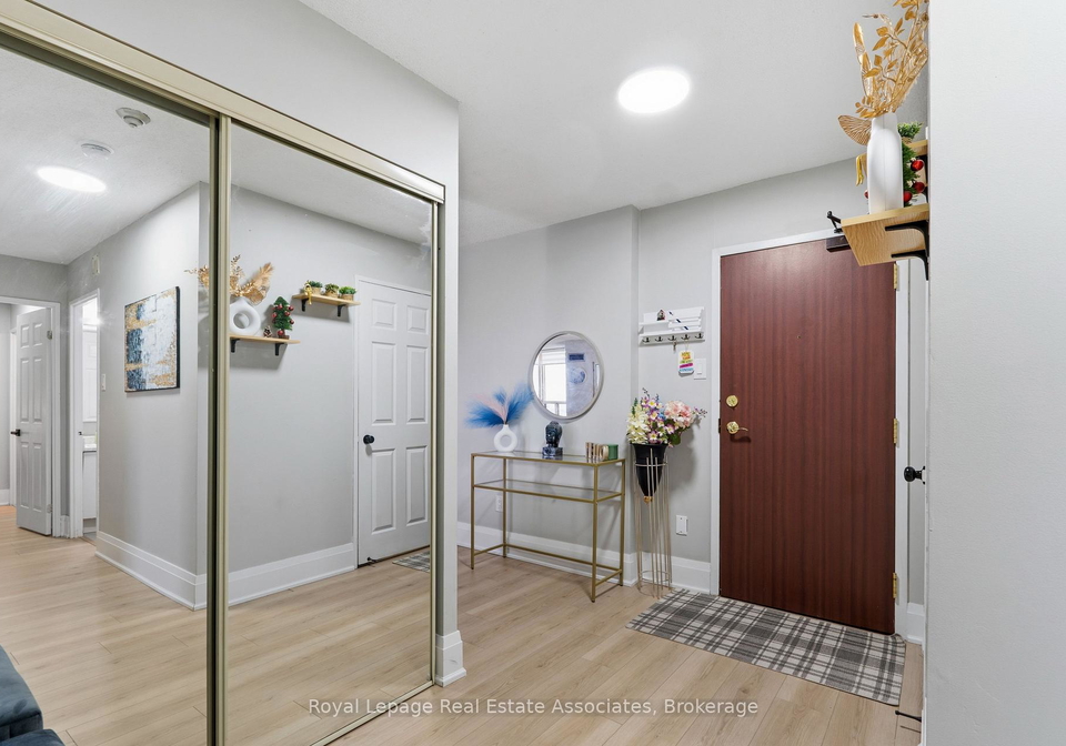 100-county-court-boulevard-brampton-ontario-w12951806