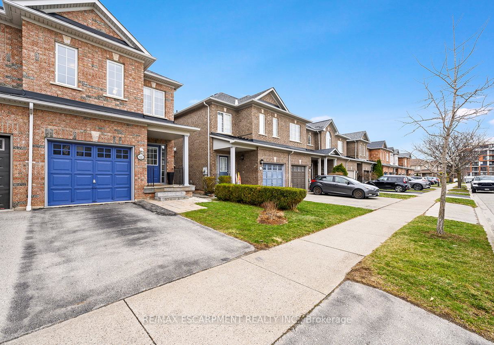1815-cobra-crescent-burlington-ontario-w12951956