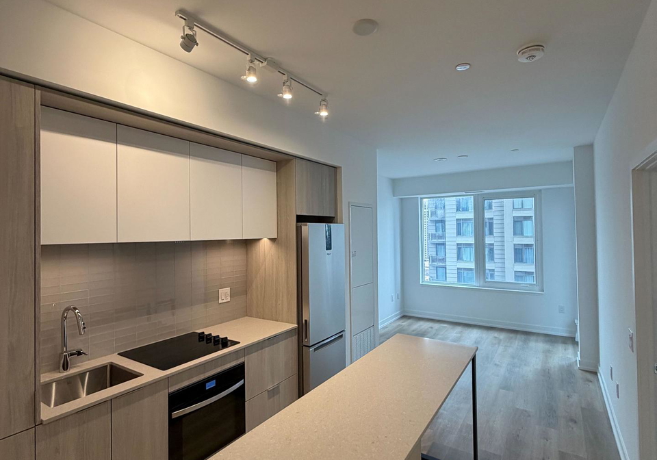 395-square-one-drive-mississauga-ontario-w12952052